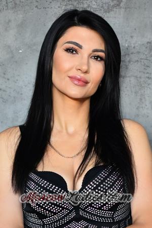 225257 - Yuliia Age: 47 - Ukraine