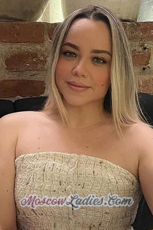 226413 - Iseth Age: 39 - Colombia